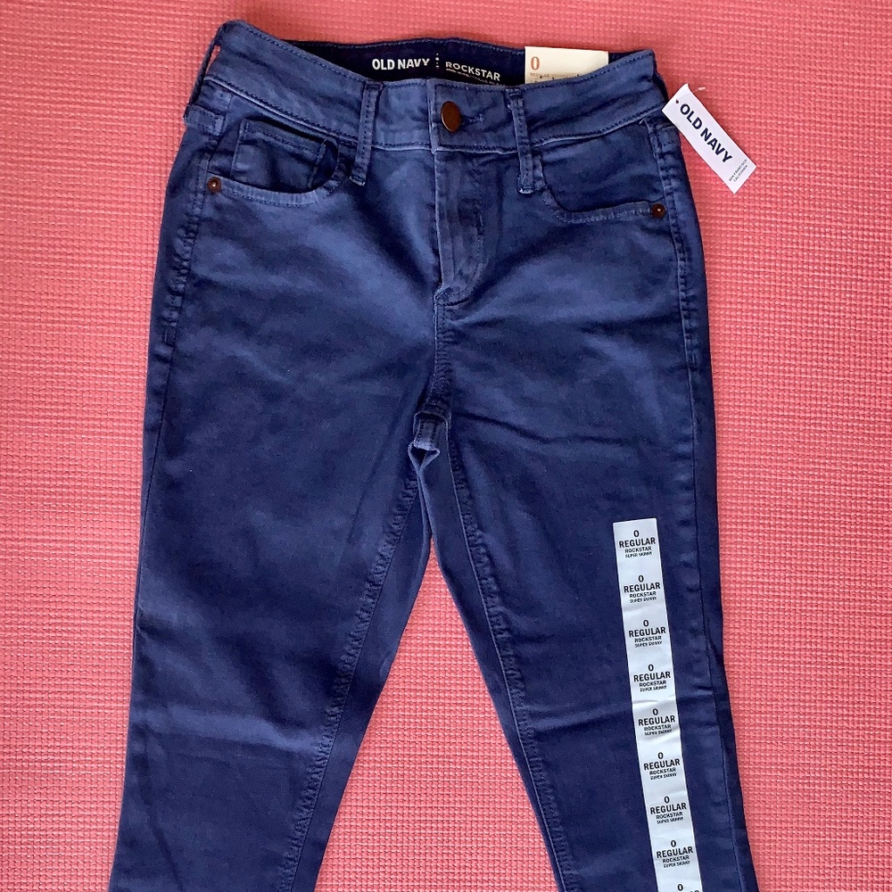Old Navy Rock Star Super Skinny Jeans. NWT